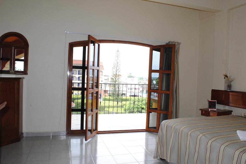 Hotel Arcos Del Parque Acayucan Стая снимка