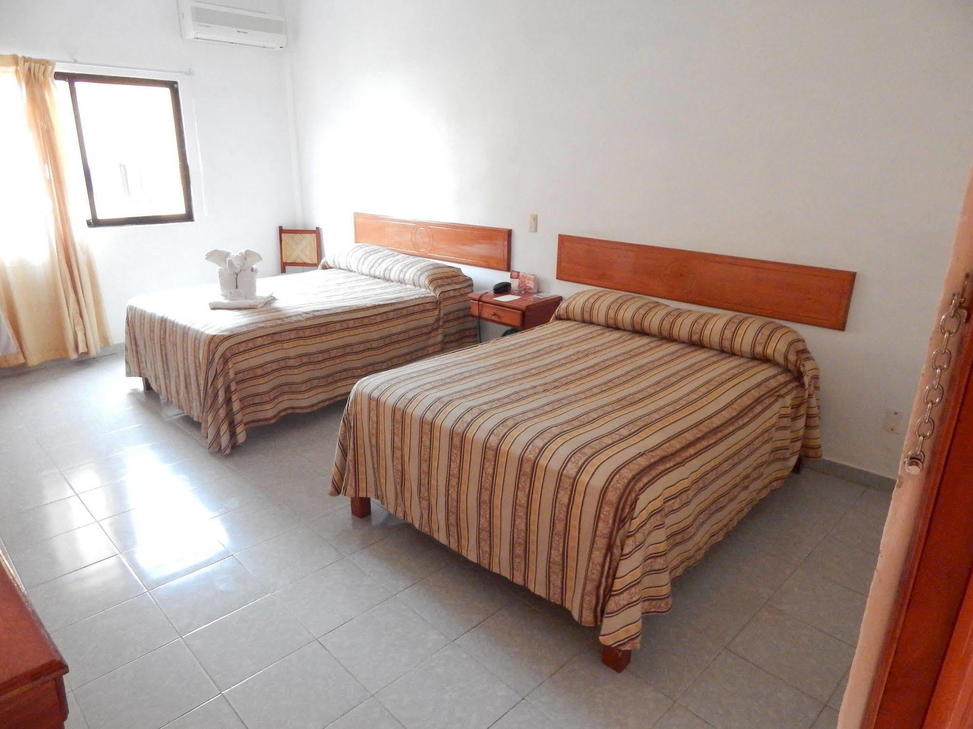 Hotel Arcos Del Parque Acayucan Екстериор снимка