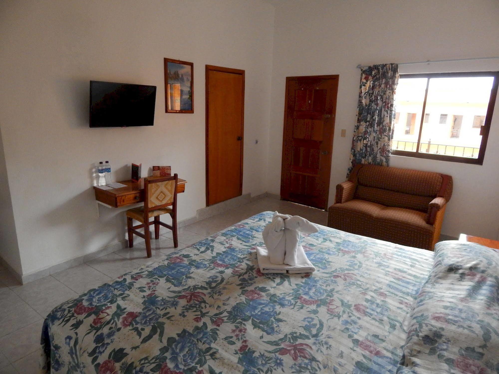 Hotel Arcos Del Parque Acayucan Екстериор снимка