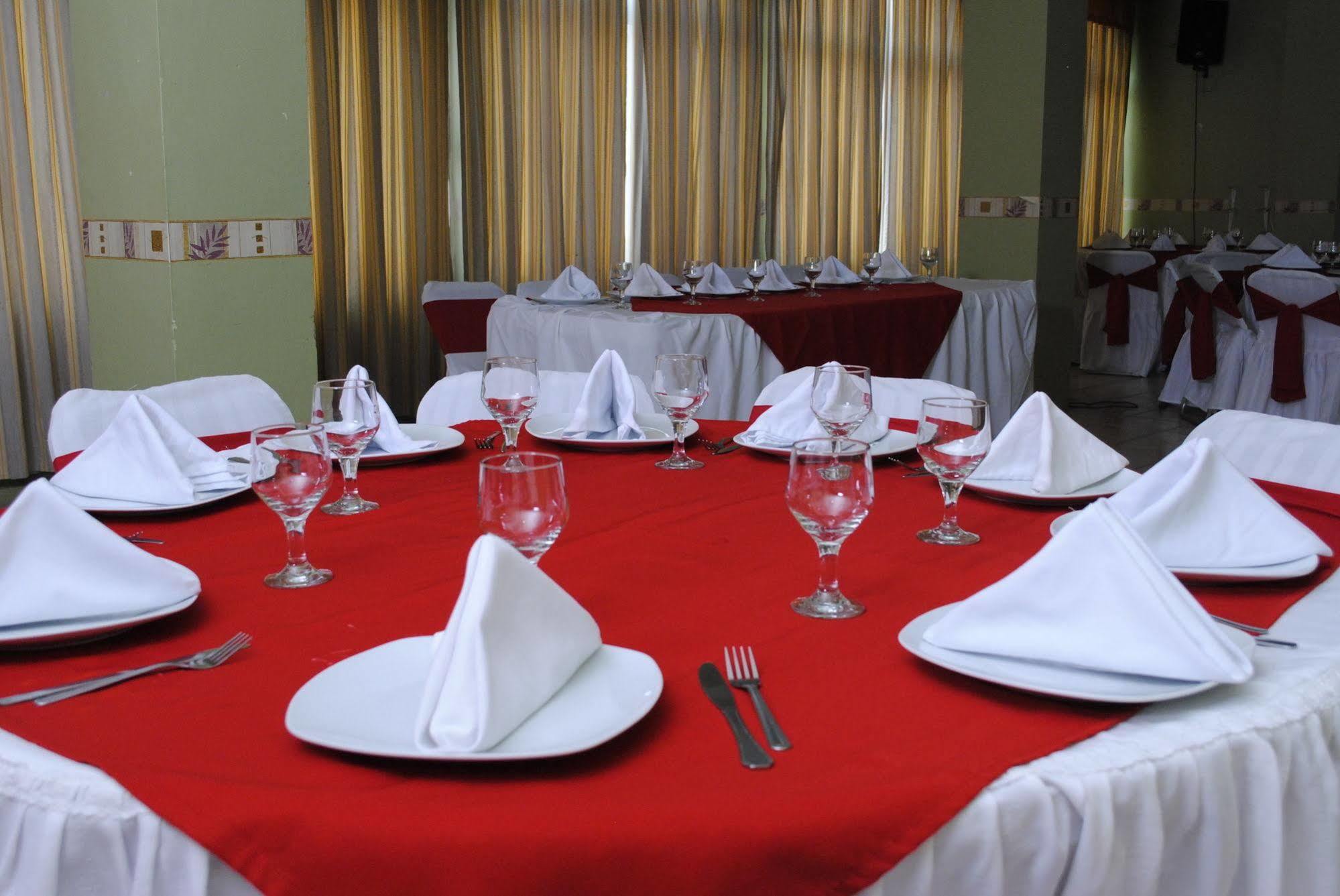 Hotel Arcos Del Parque Acayucan Екстериор снимка