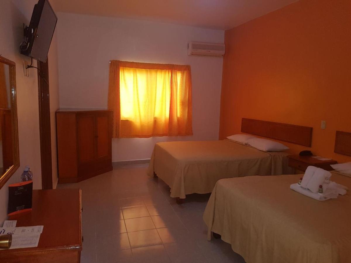 Hotel Arcos Del Parque Acayucan Екстериор снимка